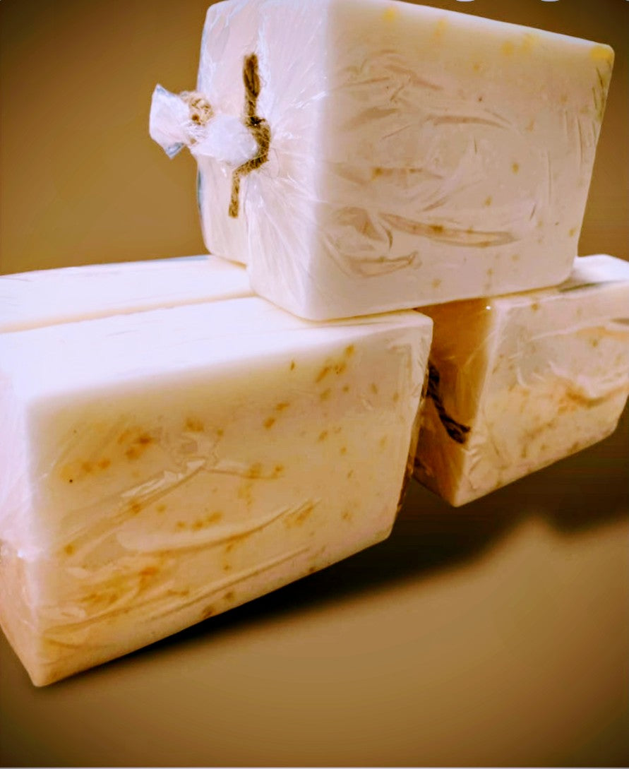 Peppermint sea moss soap