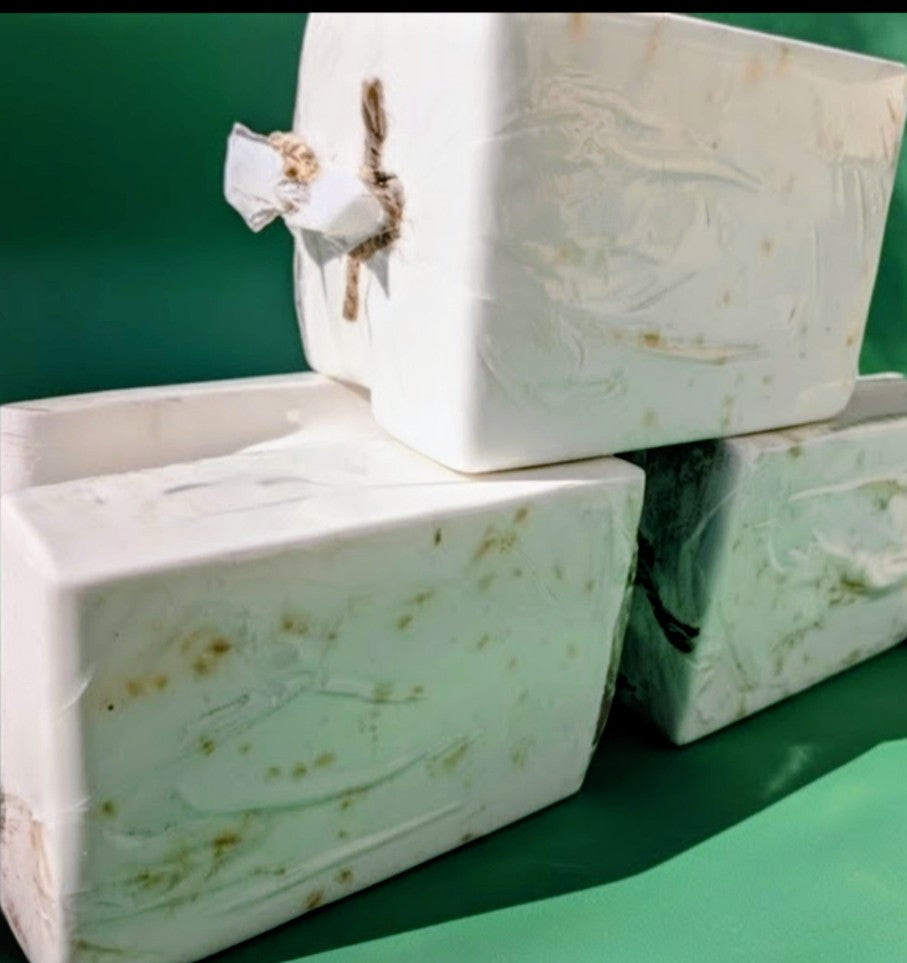 Peppermint sea moss soap